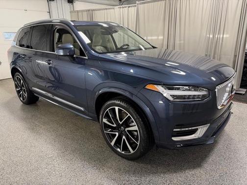 2023 Volvo XC90 B6 Plus 7-Seater