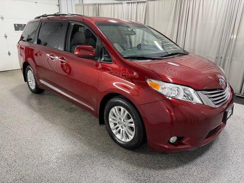 2017 Toyota Sienna L