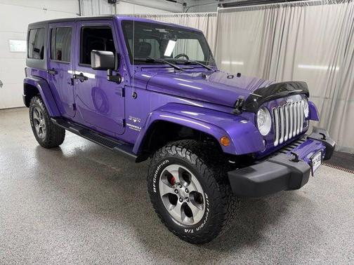 Xtreme Purple Pearlcoat 2017 Jeep Wrangler Unlimited Sahara