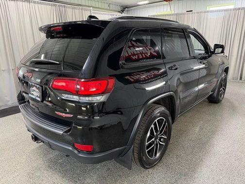 Diamond Black 2020 Jeep Grand Cherokee Trailhawk