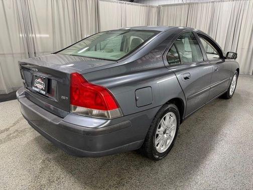 2004 Volvo S60 2.5T