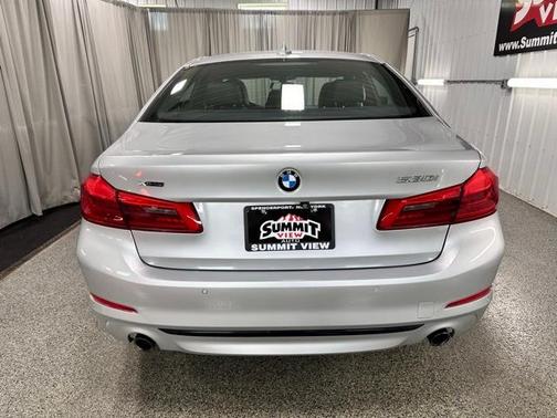 2017 BMW 530 i xDrive