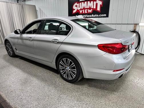 2017 BMW 530 i xDrive