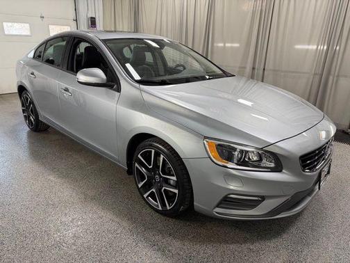 2018 Volvo S60 T5 Dynamic
