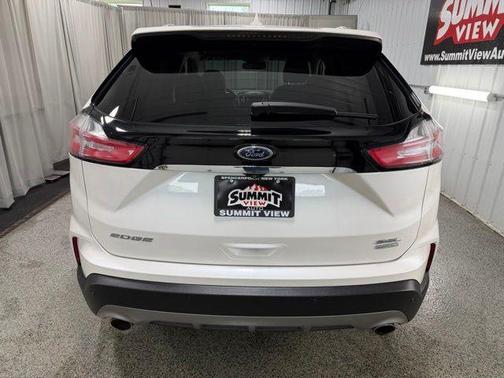 White Platinum Tri-Coat Metallic 2019 Ford Edge SEL