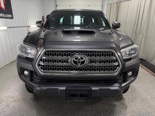 2016 Toyota Tacoma TRD Sport