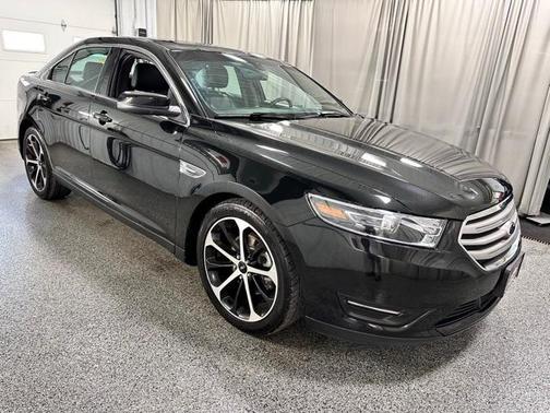 2015 Ford Taurus SEL