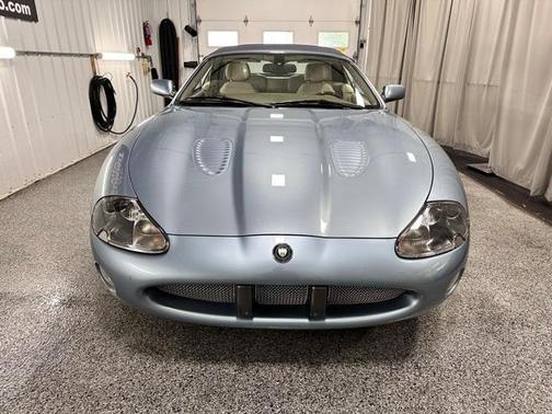 2003 Jaguar XKR