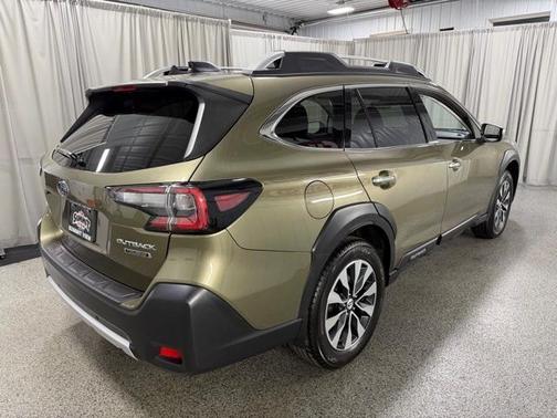 2023 Subaru Outback Touring