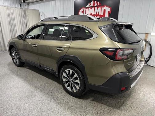 2023 Subaru Outback Touring