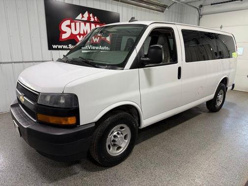 Summit White 2019 Chevrolet Express 2500 LS