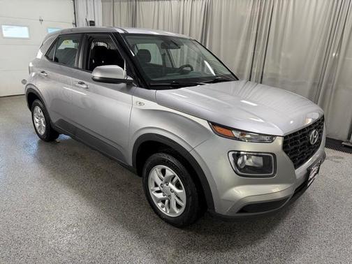 2023 Hyundai VENUE SE