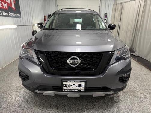 2019 Nissan Pathfinder SV