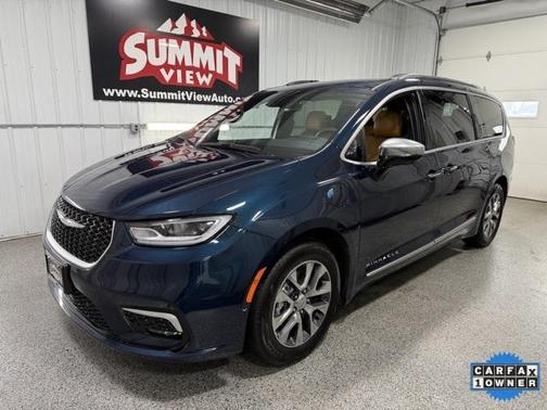 2023 Chrysler Pacifica Hybrid Pinnacle