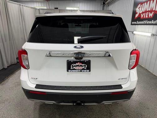 Star White 2021 Ford Explorer XLT
