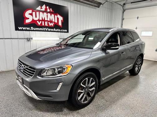 2017 Volvo XC60 T6 Dynamic