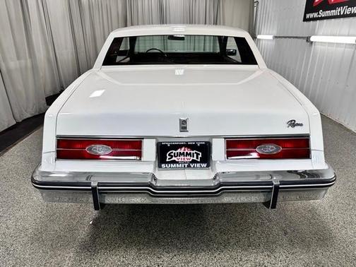 1985 Buick Riviera Base