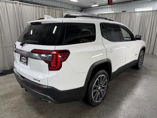 2020 GMC Acadia AT4