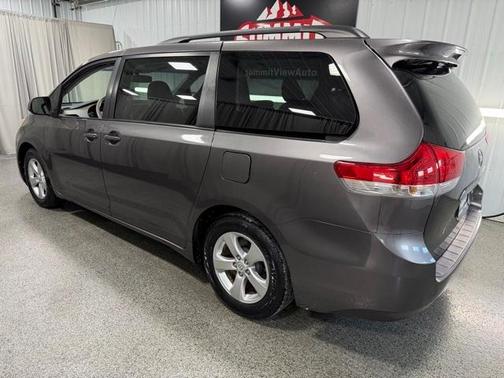 2013 Toyota Sienna LE