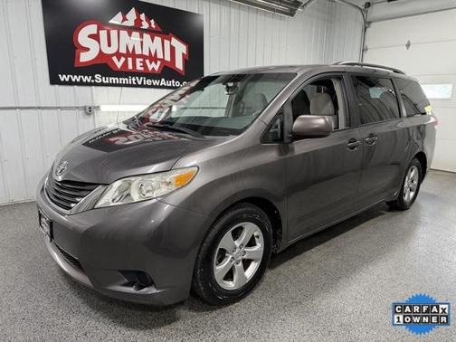 2013 Toyota Sienna LE