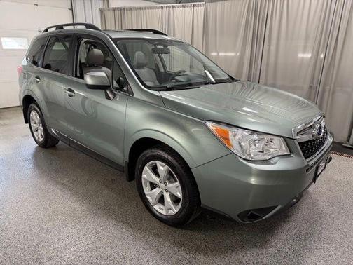 Jasmine Green Metallic 2016 Subaru Forester 2.5i Limited