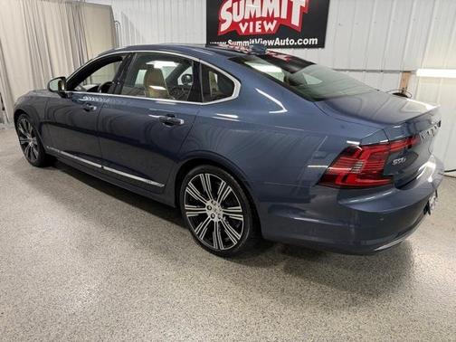 2022 Volvo S90 B6 Inscription