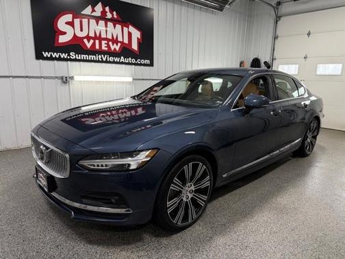2022 Volvo S90 B6 Inscription