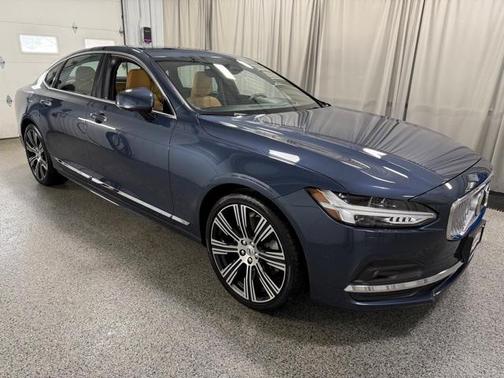 2022 Volvo S90 B6 Inscription