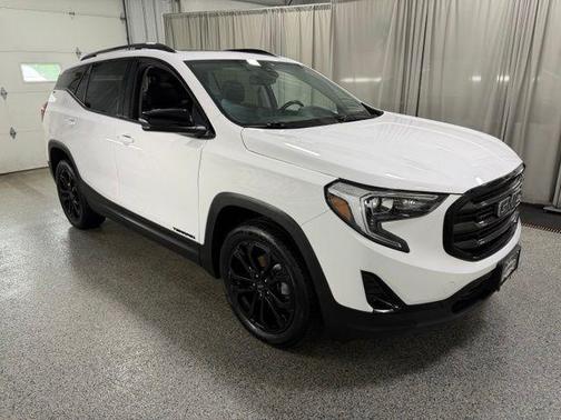 Summit White 2021 GMC Terrain SLT