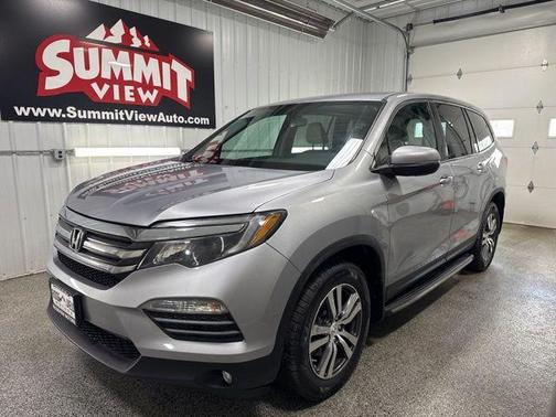 Lunar Silver Metallic 2016 Honda Pilot EX