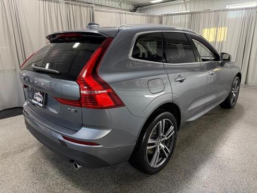 2018 Volvo XC60 T5 Momentum
