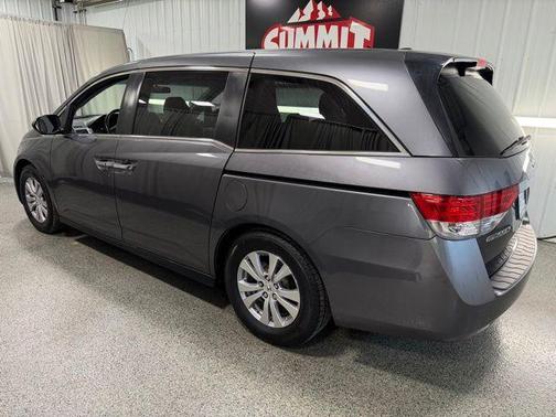 Modern Steel Metallic 2016 Honda Odyssey SE