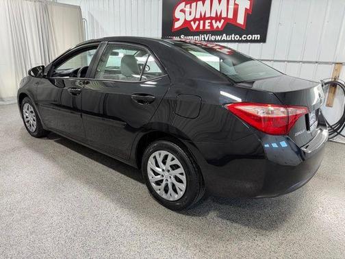 Black Sand Pearl 2017 Toyota Corolla LE