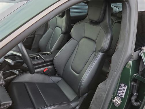 2025 Porsche Taycan Turbo S