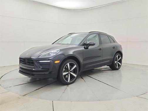 2025 Porsche Macan