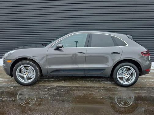 2016 Porsche Macan S