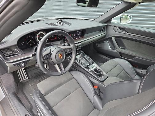 2024 Porsche 911 Targa 4 GTS