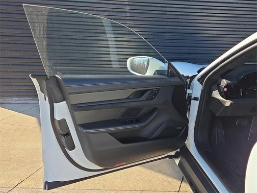 2024 Porsche Taycan GTS