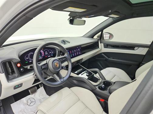 2024 Porsche Cayenne E-Hybrid S