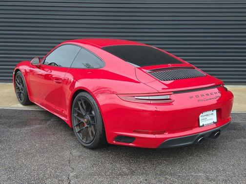 Carmine Red 2019 Porsche 911 Carrera GTS