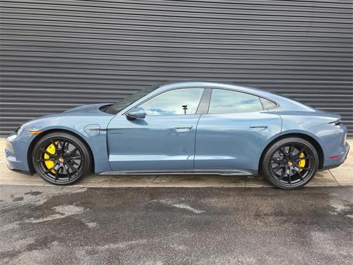 2025 Porsche Taycan GTS