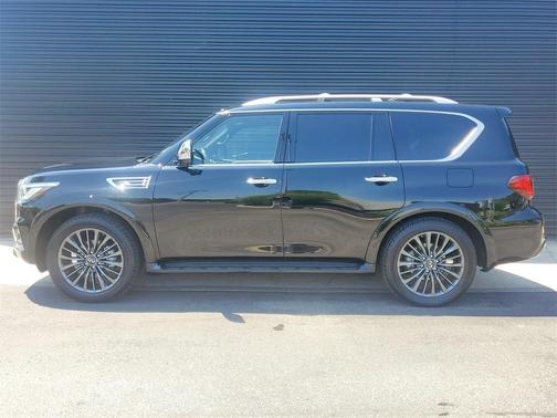 2023 INFINITI QX80 SENSORY