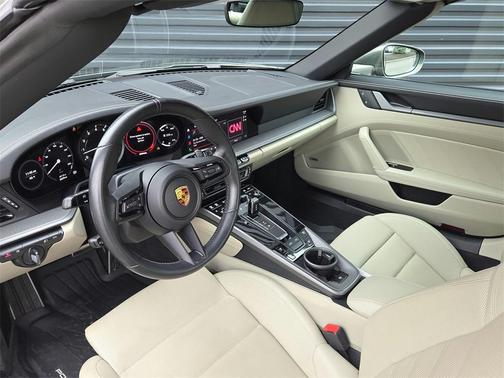 2022 Porsche 911 Targa 4S