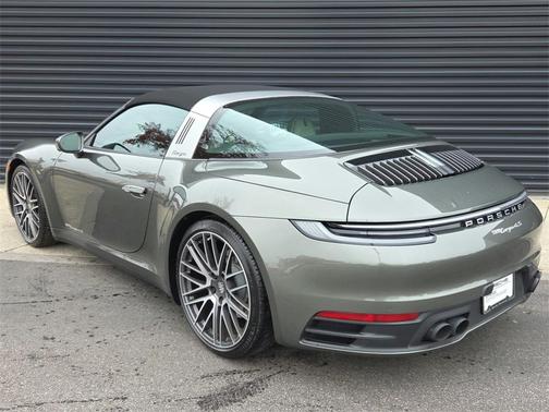 2022 Porsche 911 Targa 4S
