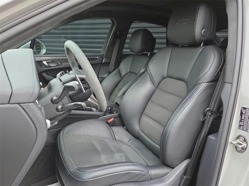 2023 Porsche Macan GTS