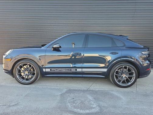 2026 Porsche Cayenne GTS