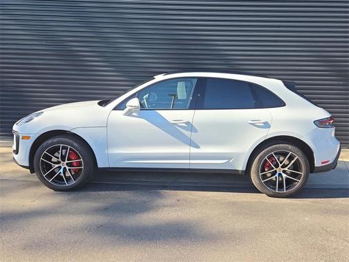 2023 Porsche Macan S