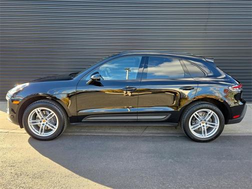 2025 Porsche Macan 