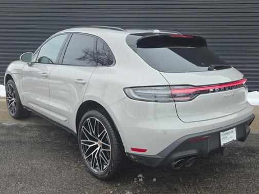 2025 Porsche Macan S