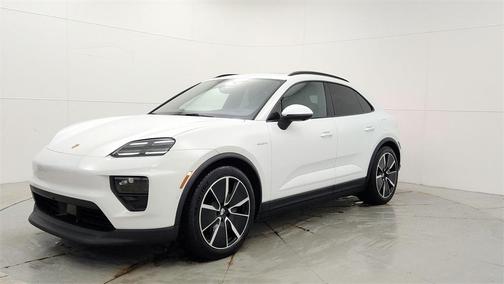 2025 Porsche Macan 4S